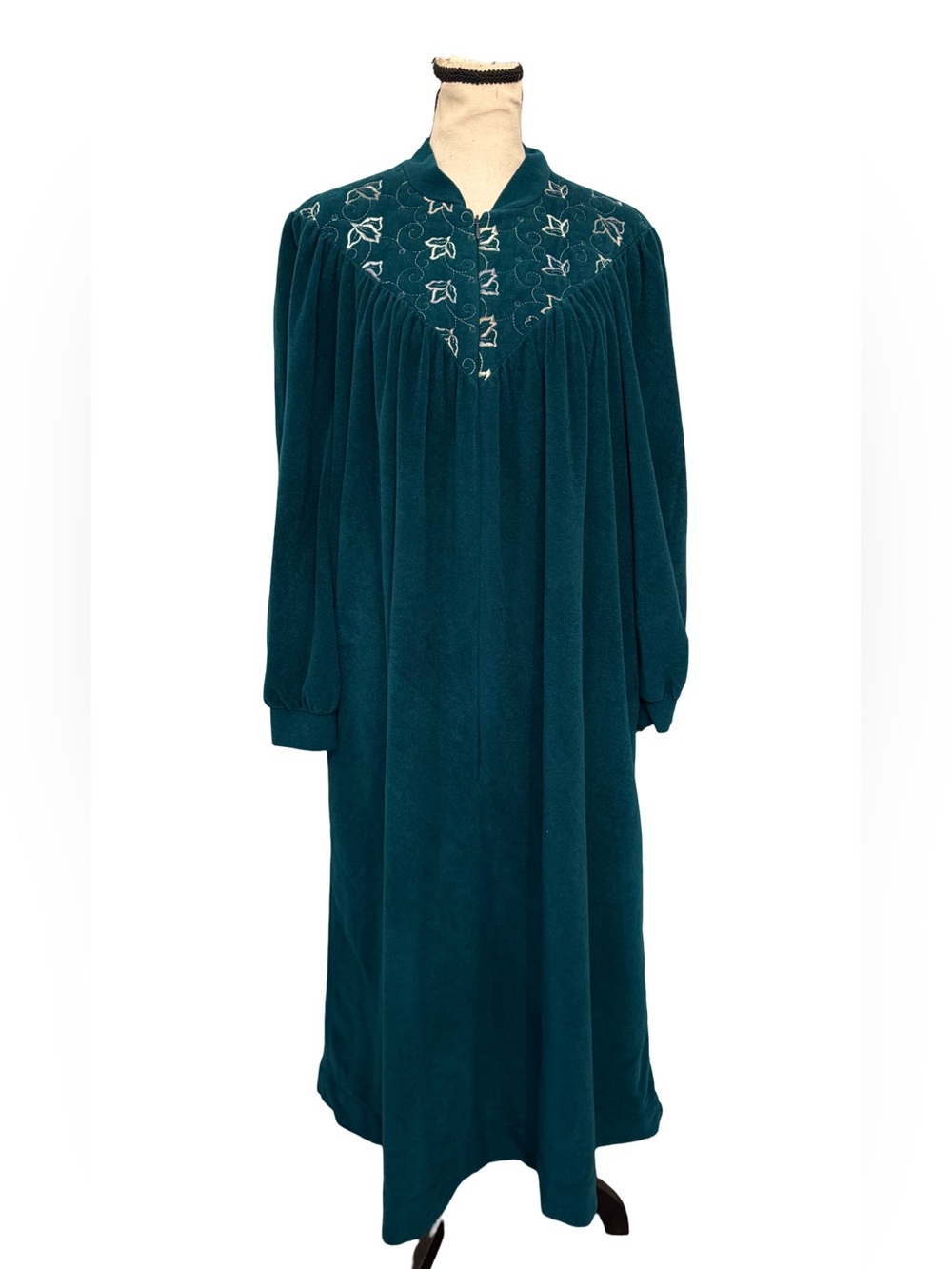 Vintage Vanity Fair Teal Robe Embroidered Floral Terry Velour Belted Lounge Robe